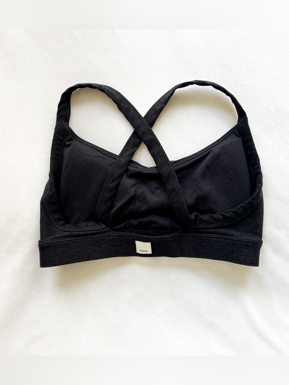Vuori Charcoal Black Ruched Cross-Back Sports Bra - Small - Picture 2 of 3